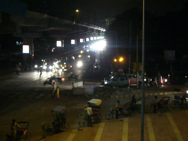 Travel - India - Delhi - Between Rajasthan and Varanasi - Metro and Ramakrishna Marg